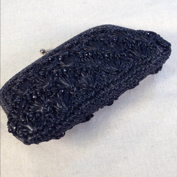 VINTAGE Woven Bead Japanese Clutch HOST PICK - Picture 7 of 7